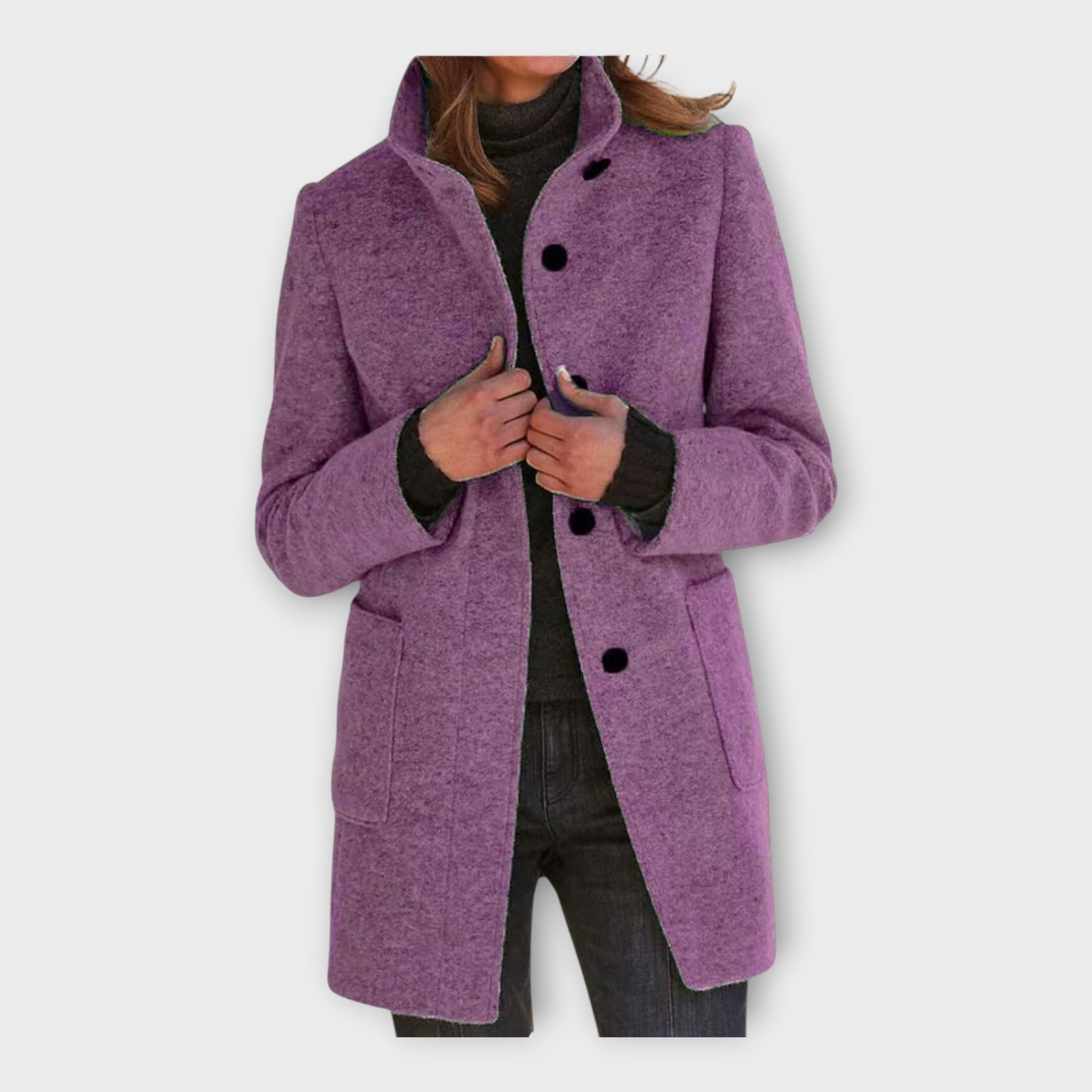 Abrigo elegante con línea atemporal