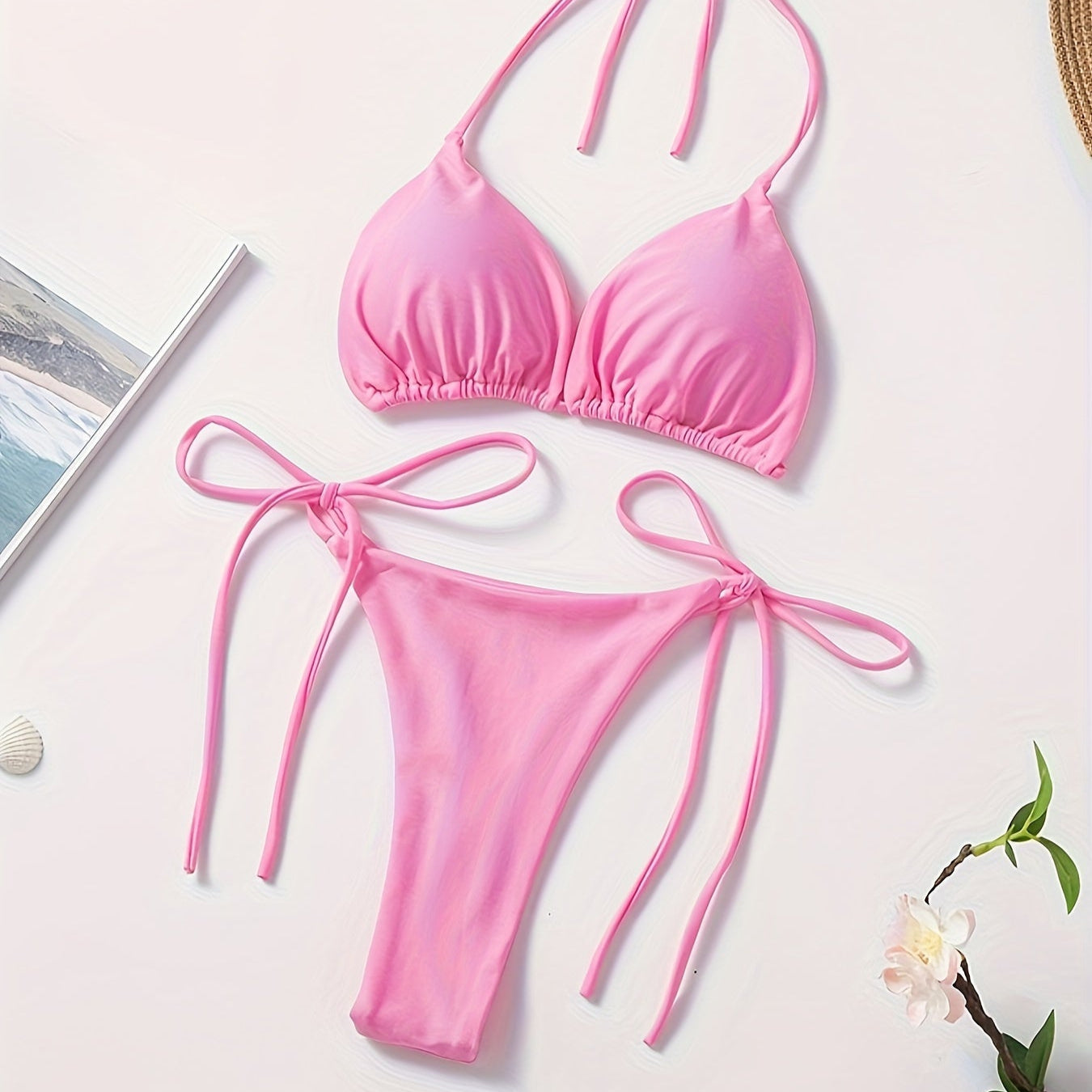 Bikini Moderno con Top Halter