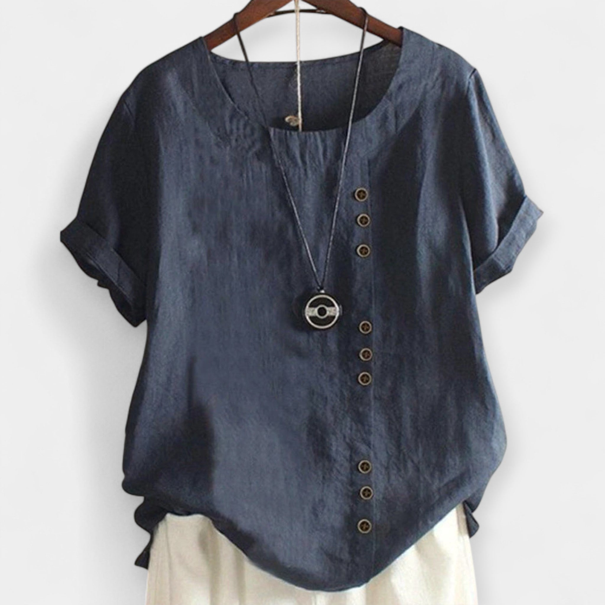 Blusa Monocromática con Cuello Redondo y Botones