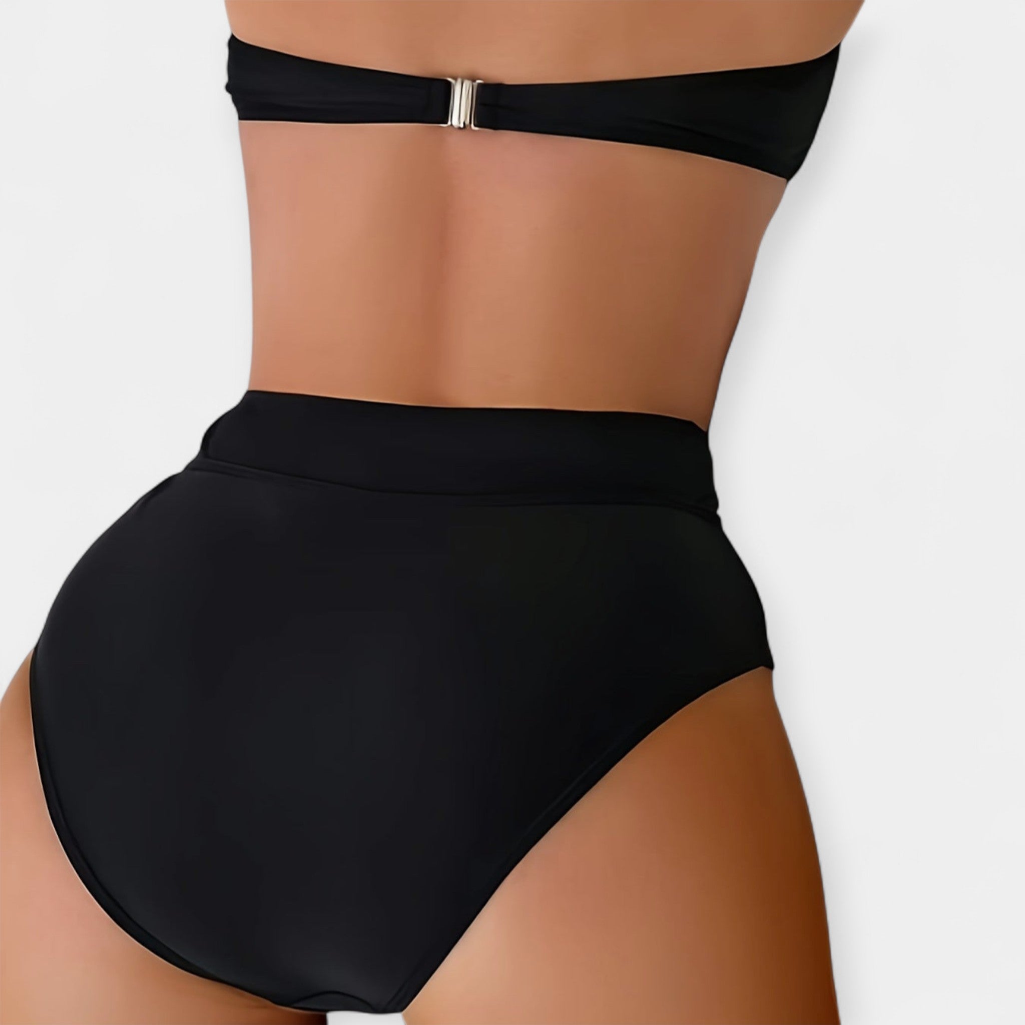 Bikini Monocromático y Elegante