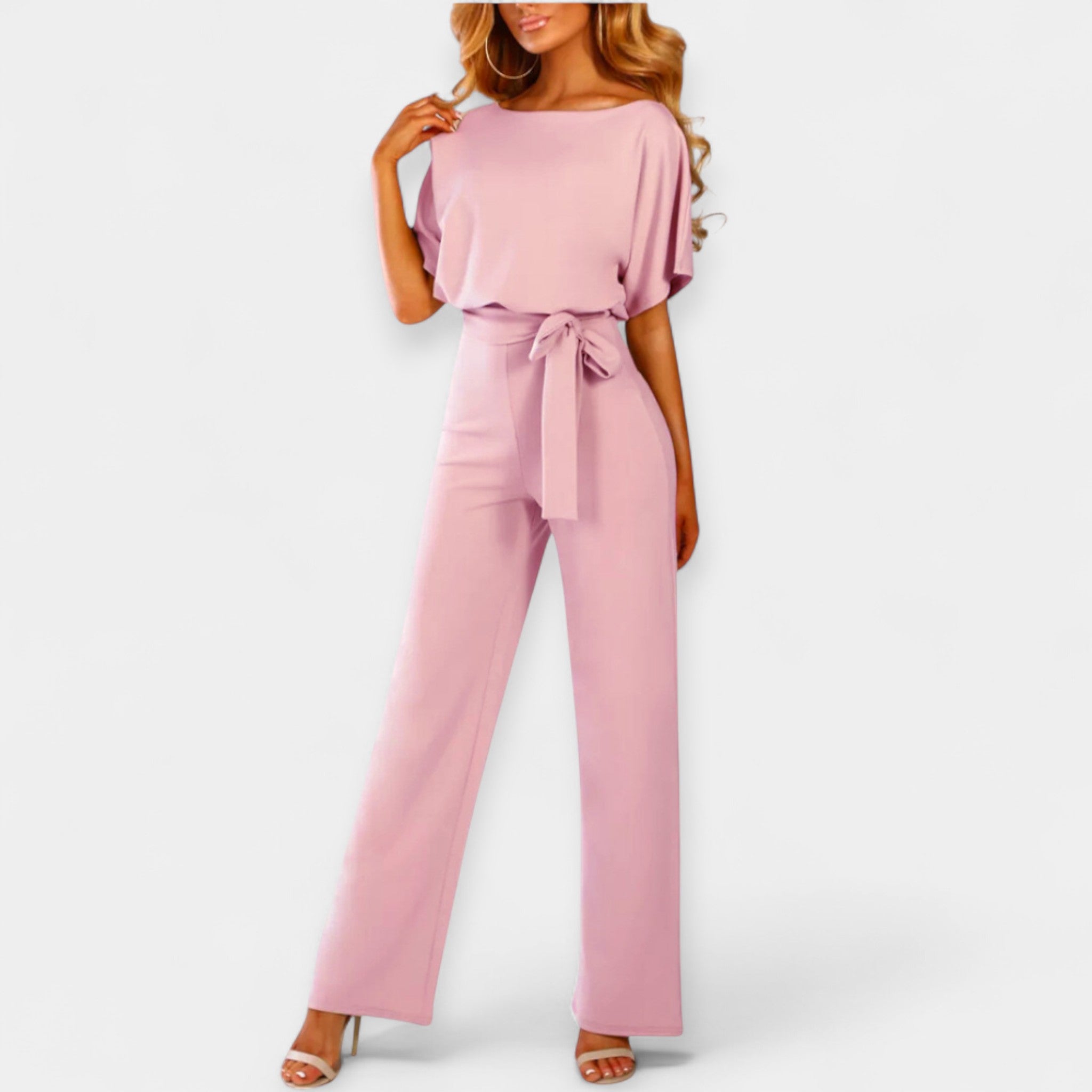 Mono Elegante y Cómodo