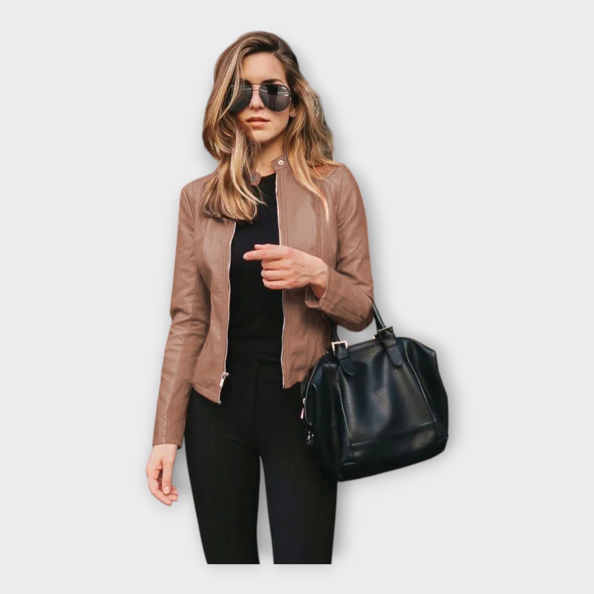 Chaqueta de cuero con línea moderna