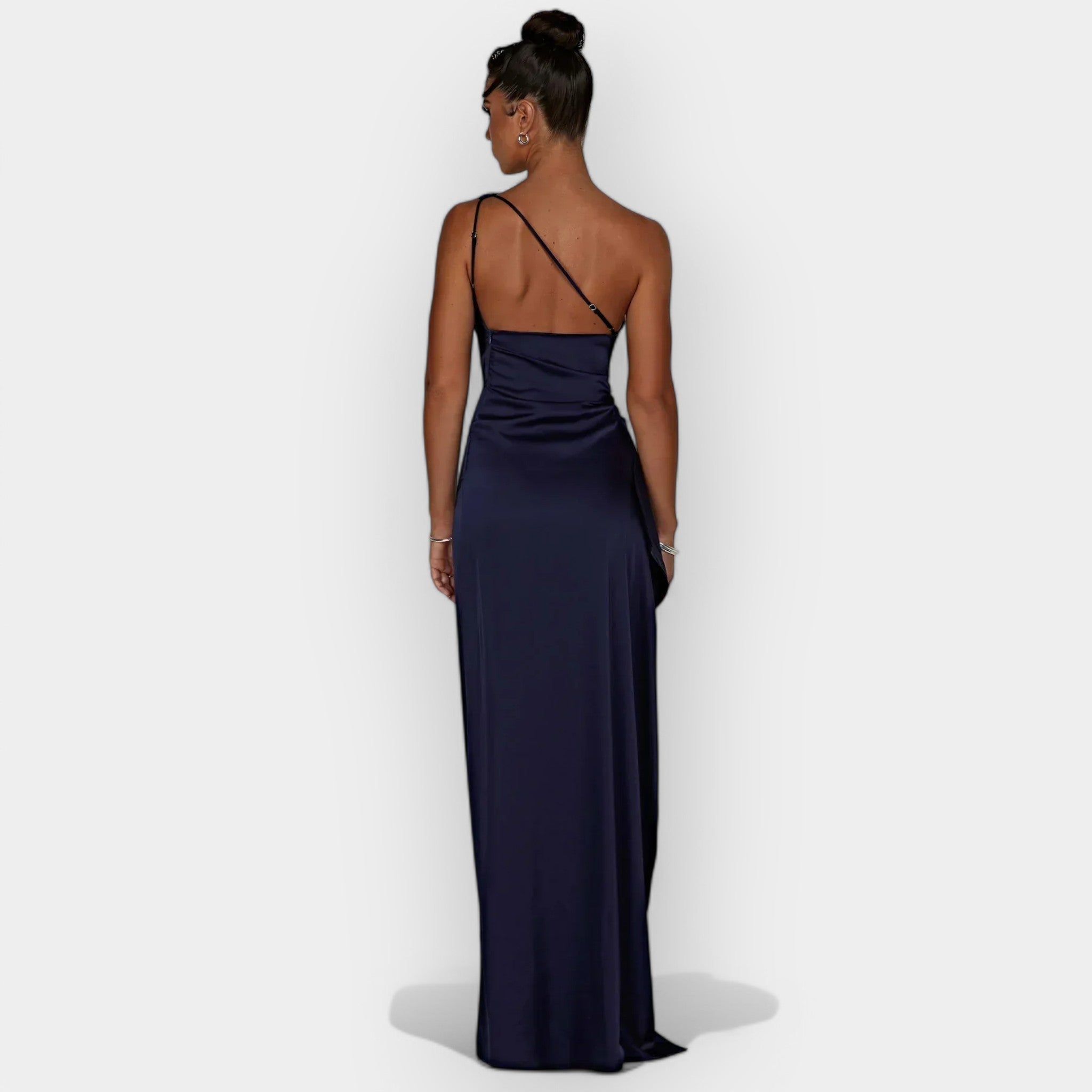Vestido de Satén Elegante