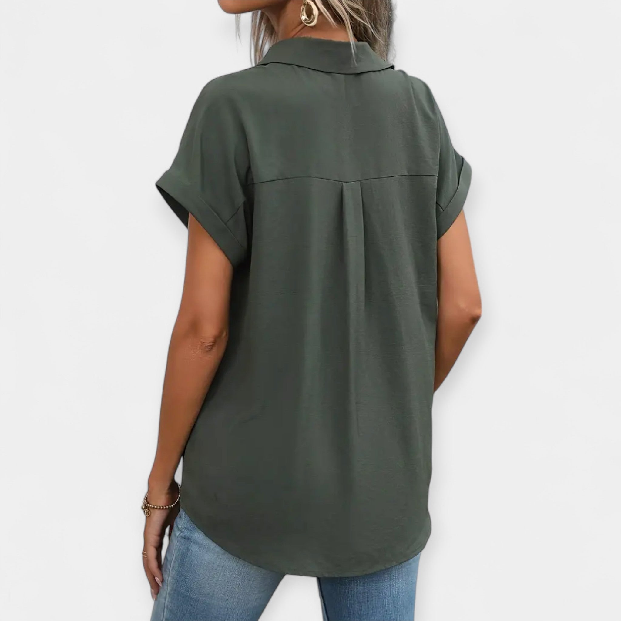 Camisa Cómoda de Manga Corta