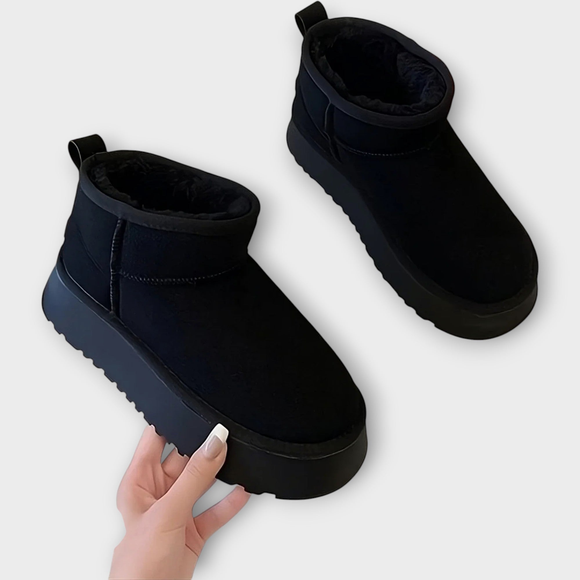 Botas de gamuza cómodas con forro rico