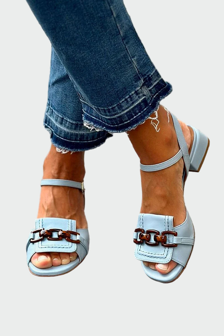 Sandalias con detalle de cadena
