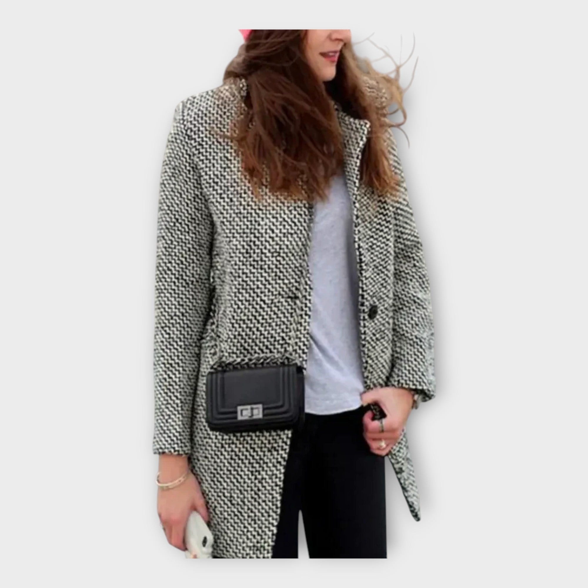Elegante abrigo de lana con estilo atemporal