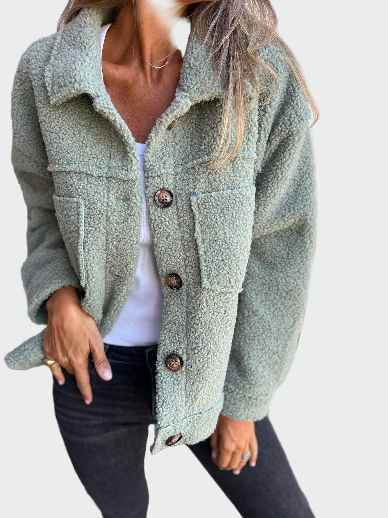 Abrigo elegante y cálido para otoño.