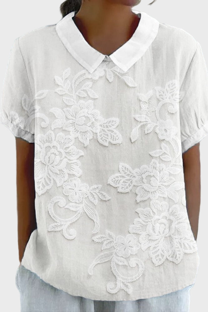 Blusa con cuello de lirio