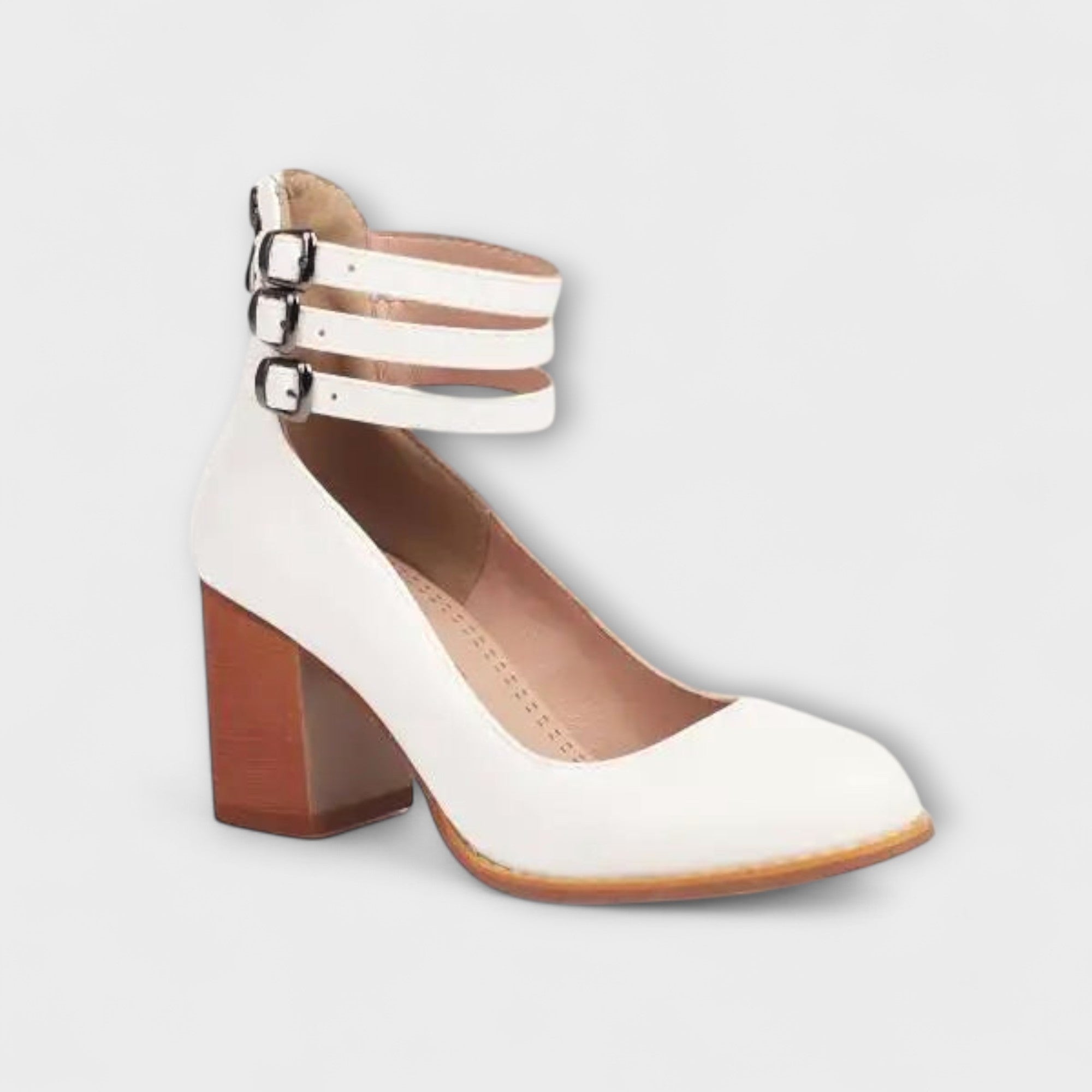 Tacones con tira en el tobillo