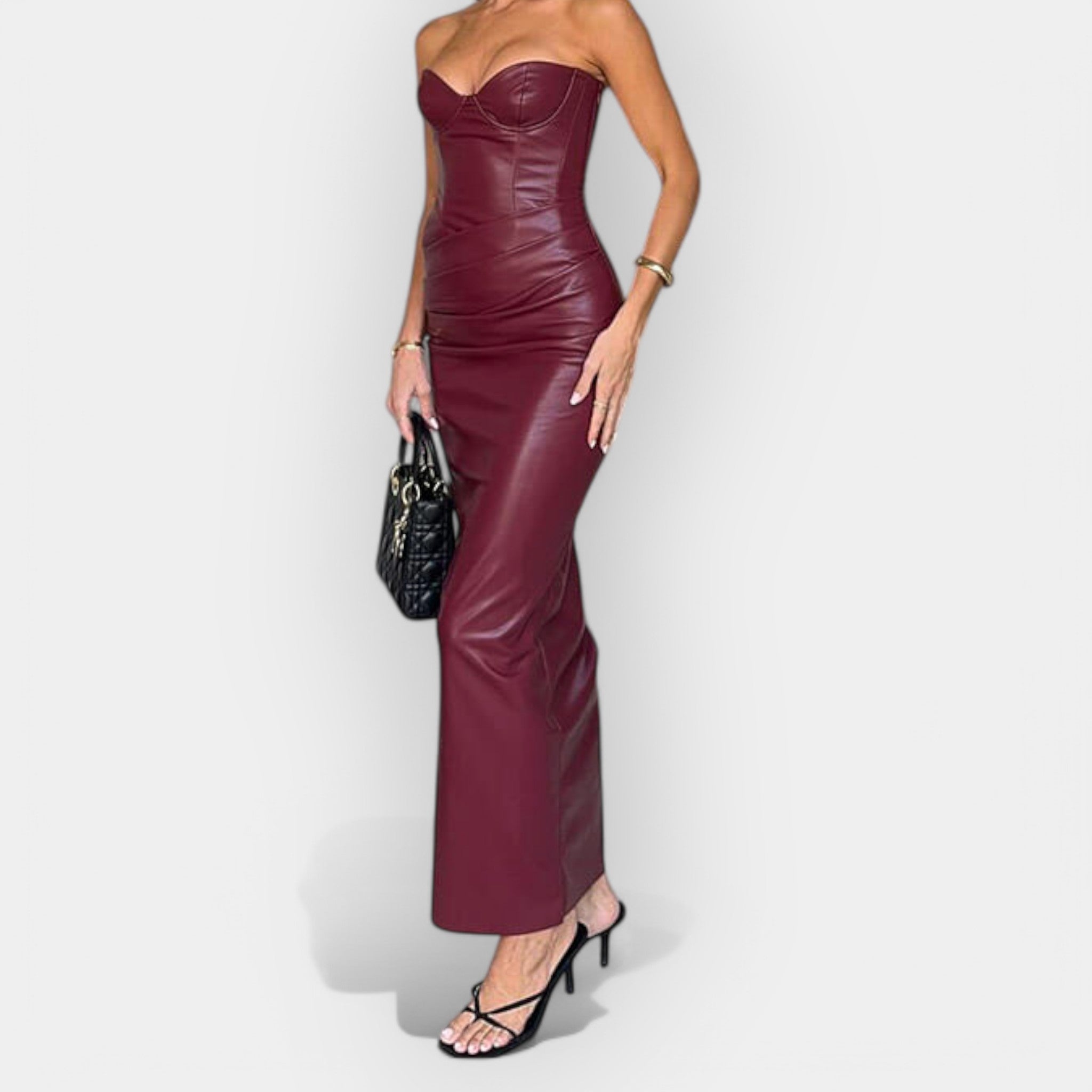 Vestido Midi de Cuero Elegante