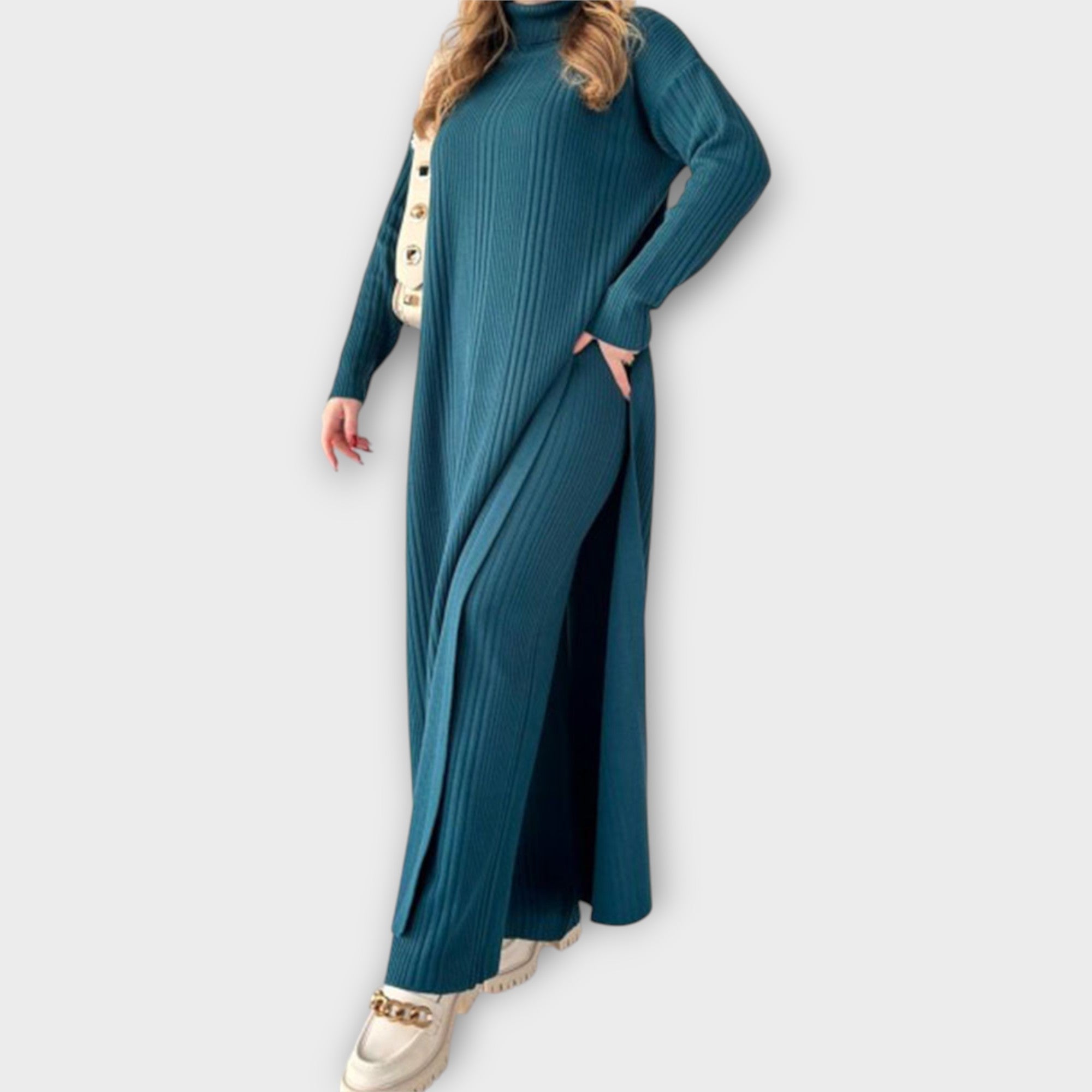 Vestido largo de punto con corte holgado