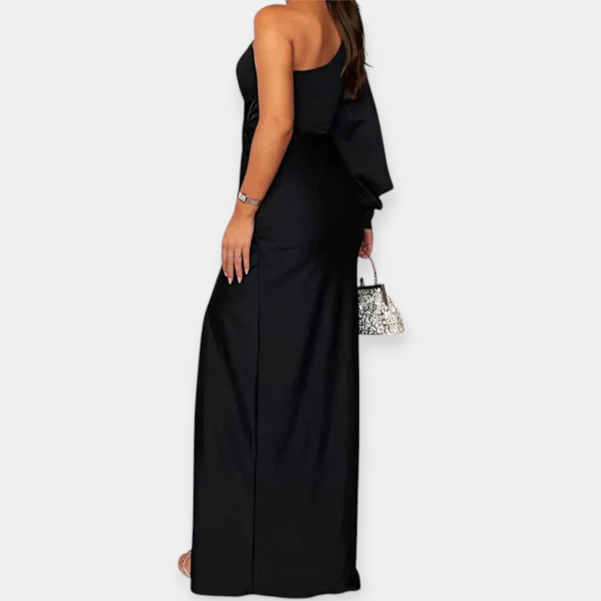 Vestido largo de un hombro con abertura