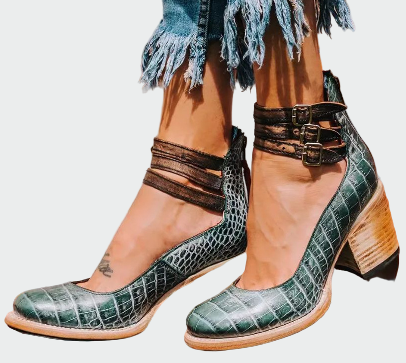 Tacones de tiras