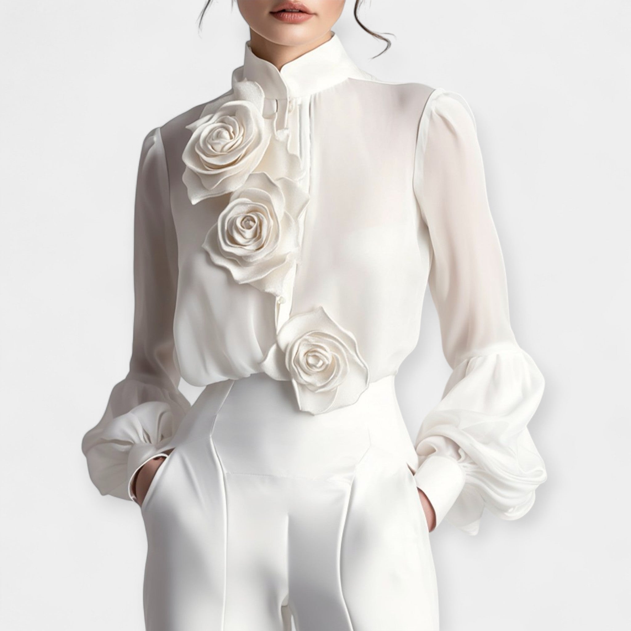 Blusa Blanca con Rosas 3D